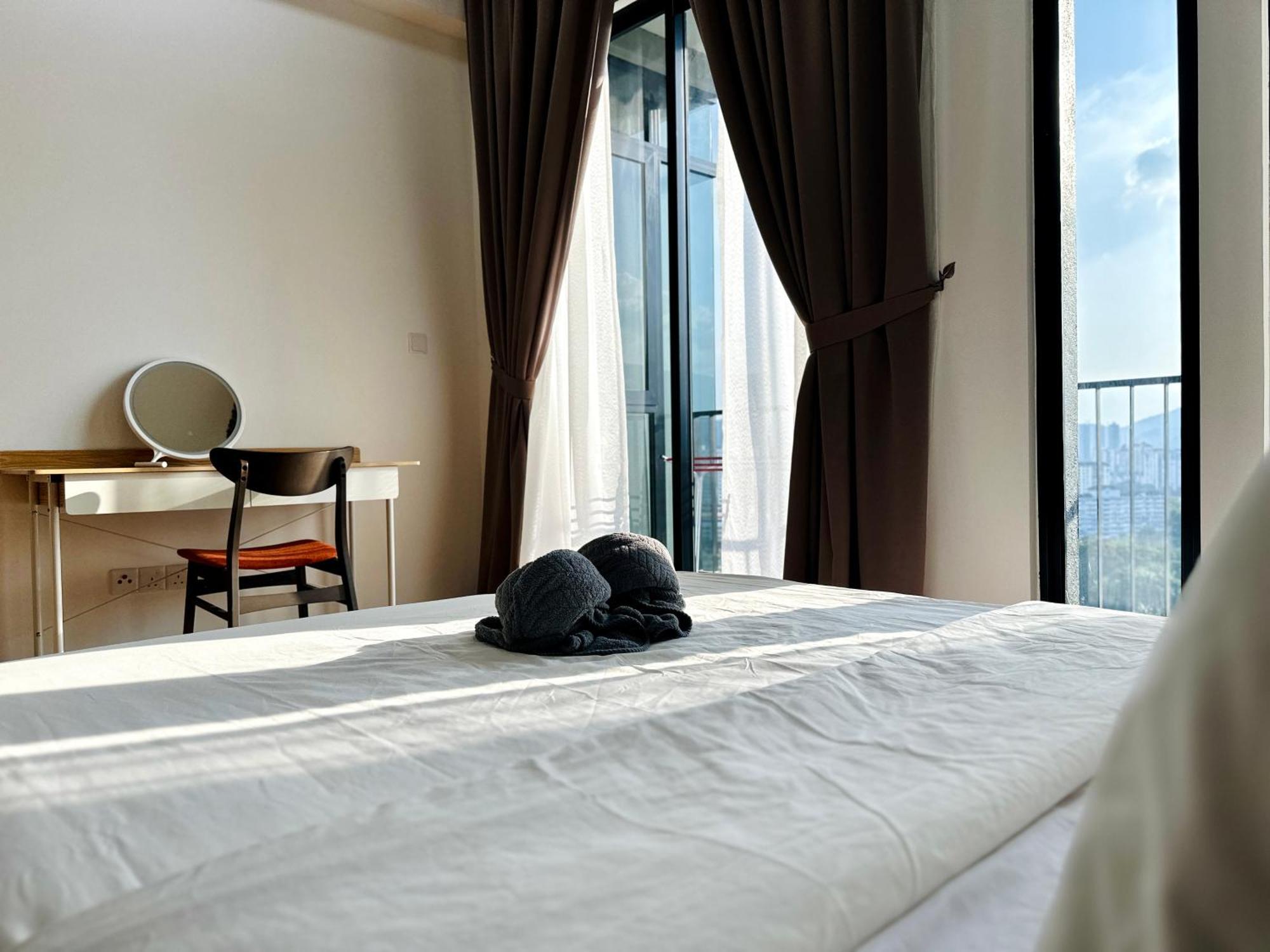 New 2Br Georgetown Warm And Lovely Homestay 10Pax-无敌美景两房民宿 Beacon Executive Suite Ngoại thất bức ảnh