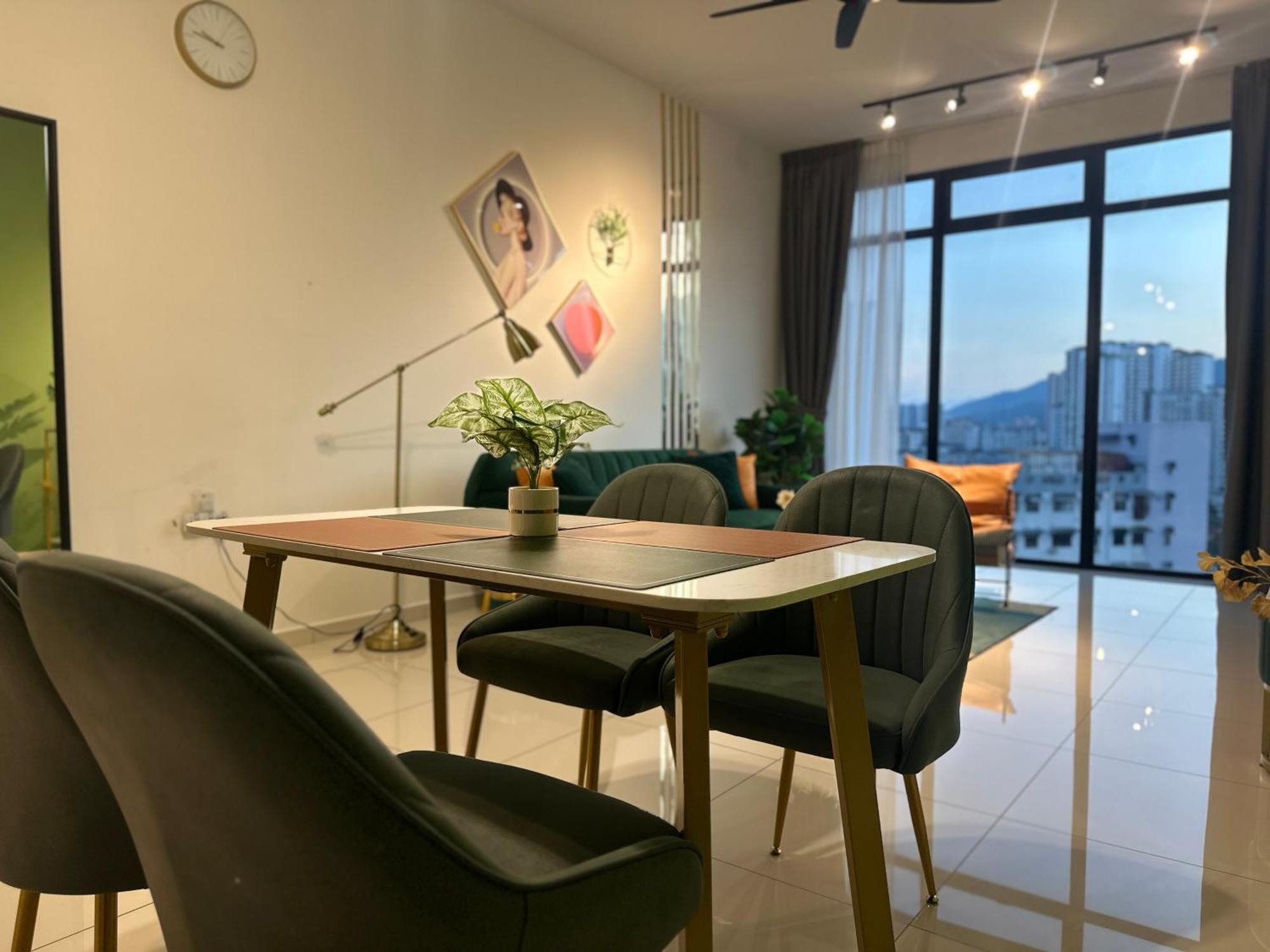 New 2Br Georgetown Warm And Lovely Homestay 10Pax-无敌美景两房民宿 Beacon Executive Suite Ngoại thất bức ảnh