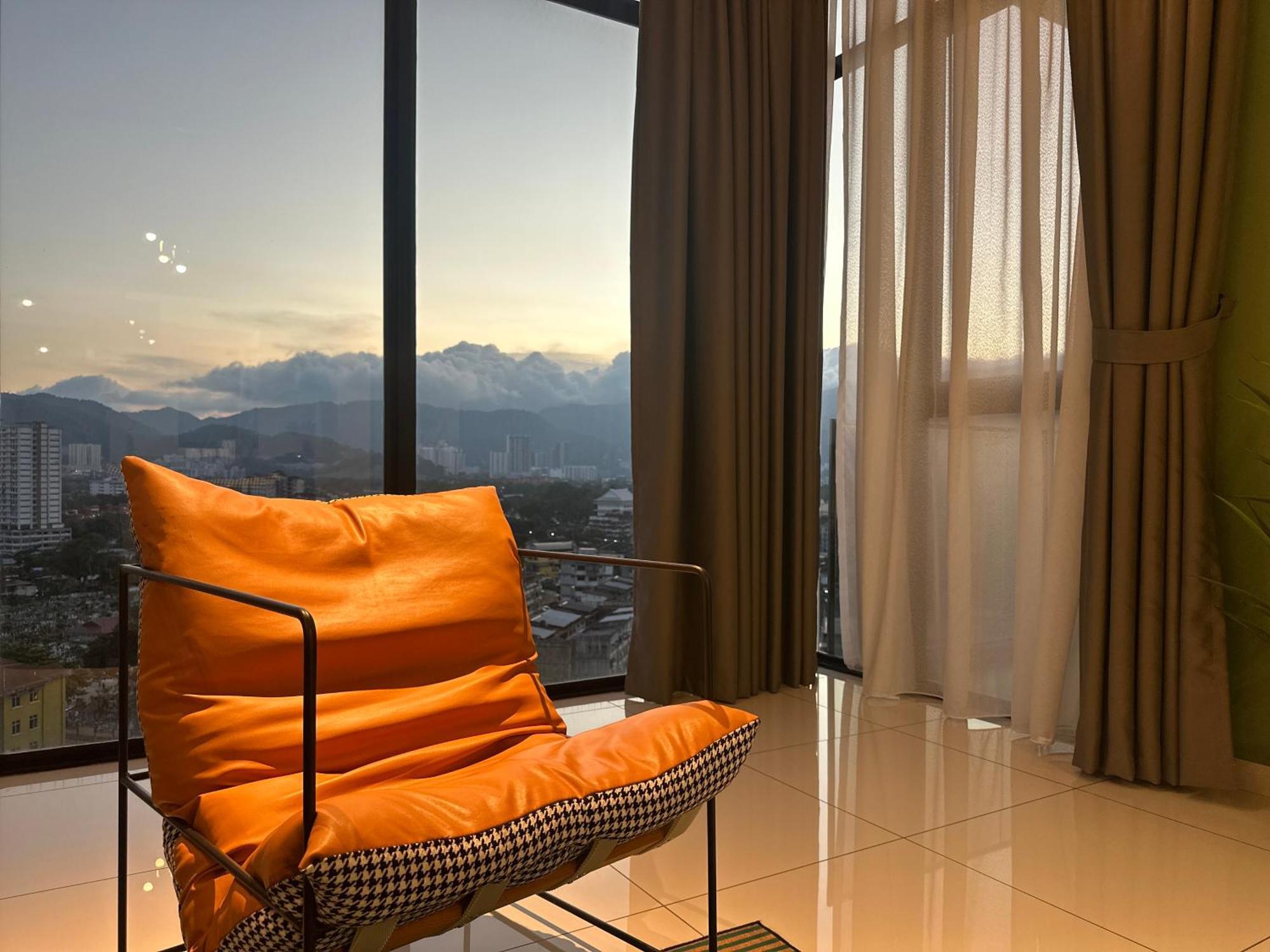 New 2Br Georgetown Warm And Lovely Homestay 10Pax-无敌美景两房民宿 Beacon Executive Suite Ngoại thất bức ảnh